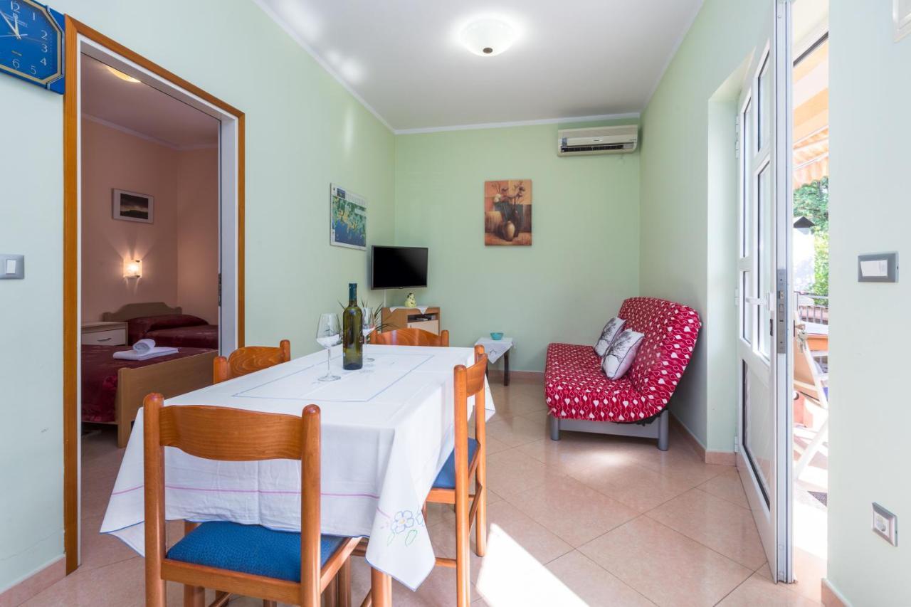 Apartments Maria Porec Esterno foto