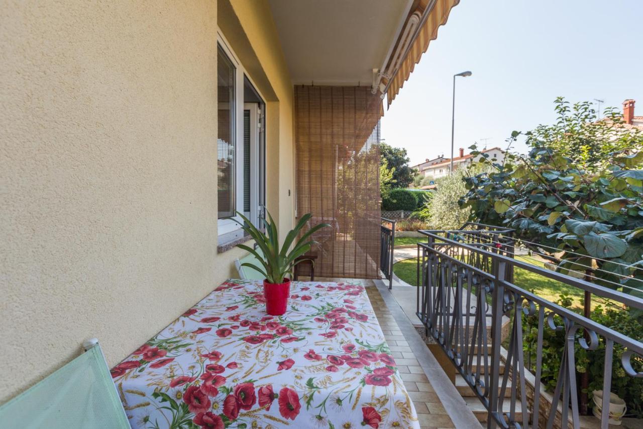 Apartments Maria Porec Esterno foto