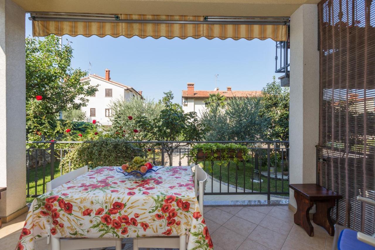 Apartments Maria Porec Esterno foto