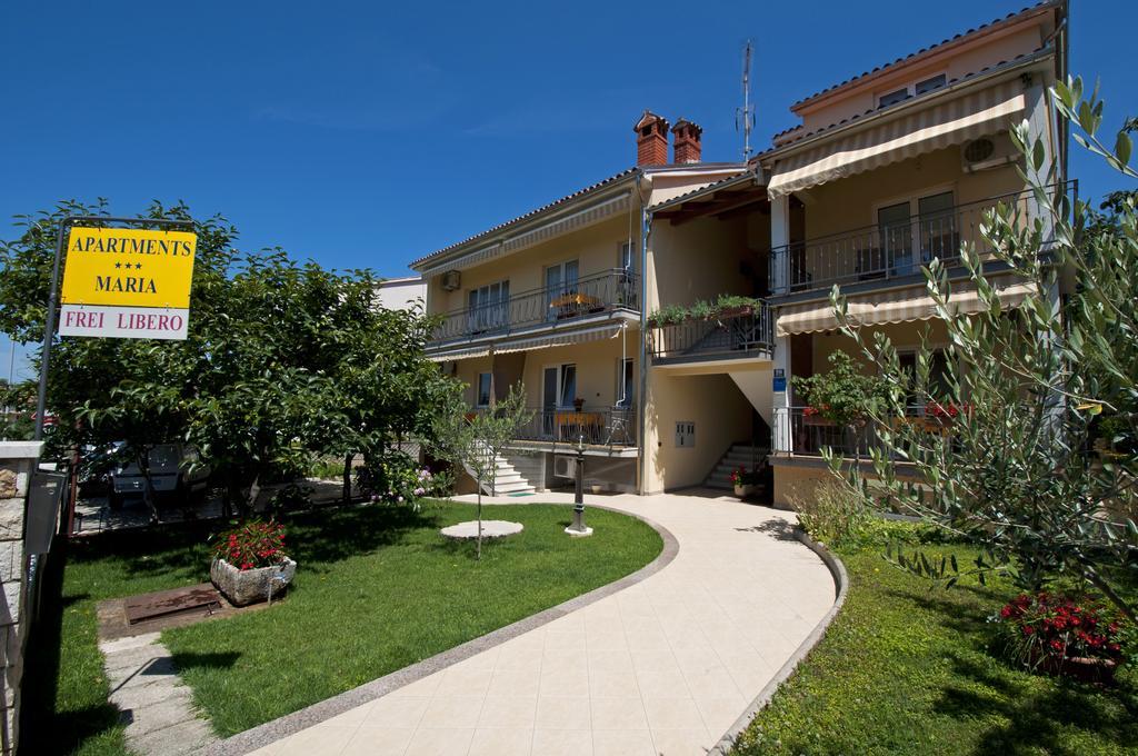 Apartments Maria Porec Esterno foto